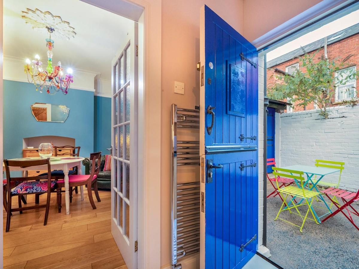 הוילה בלפסט Pass The Keys Colourful, Quirky Artist-Owned 3 Bed Next To Cafes מראה חיצוני תמונה